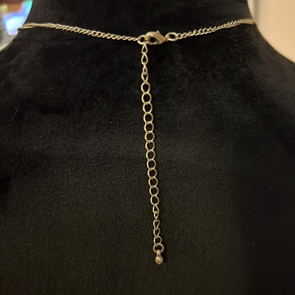 Gold & green chevron pattern gold metal chain necklace womens jewelry - Picture 4 of 4